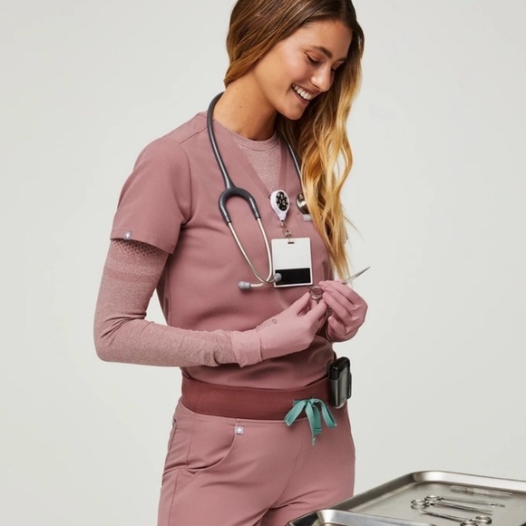 FIGS *LIMITED EDITION* Mineral Mauve Catarina Scrub Top XXL - Picture 1 of 7